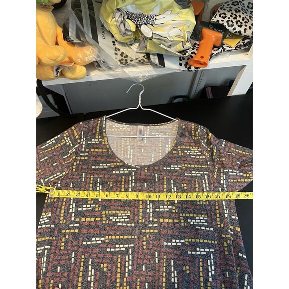 LuLaRoe Perfect T Size Small NWT Geometric Pattern Tunic Top Comfy Soft - Picture 8 of 8